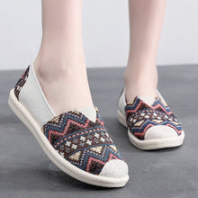 Load image into Gallery viewer, Ethnic Stripe Cloth Shoes Breathable Flat Sole Women's Single Shoes with One Step Lazy Canvas Shoes
