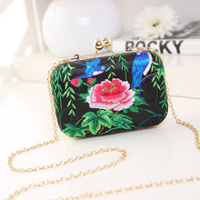 Load image into Gallery viewer, Shoulder Slung Embroidery Chain Female Embroidery Dinner Bag.