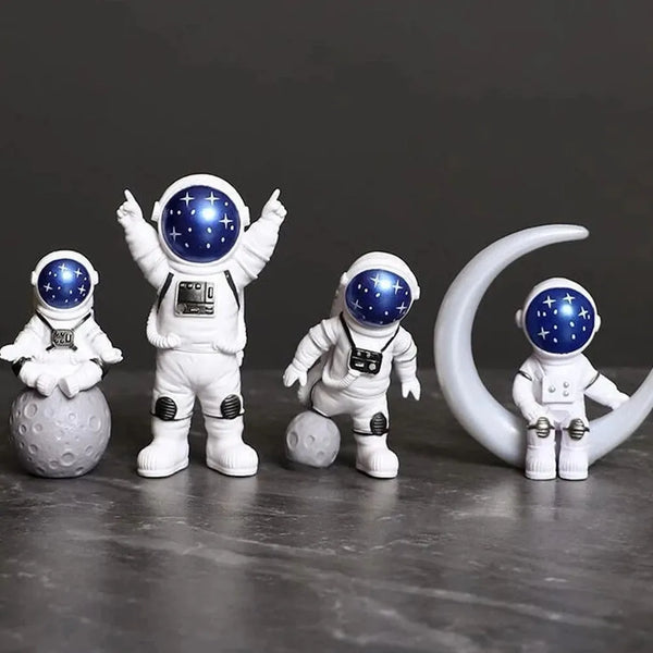 4 pcs Astronaut Figure Statue Figurine Spaceman Sculpture Educational Toy Desktop Home Decoration Astronaut Model For Kids Gift