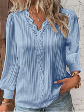 Load image into Gallery viewer, Women&#39;s Lace Stitching Shirt Loose Stitching V-neck Long Sleeve Pullover Chiffon Shirt Fall Top Simple Elegant Street Blouse