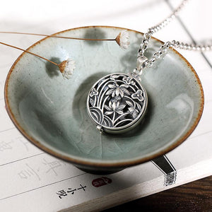 Platinum Plated Pendant Ga Wu Box for Women's Hollow Lotus Vintage Personalized Fragrant Bag,  Collar Chain, Sweater Chain, Hanging Decoration