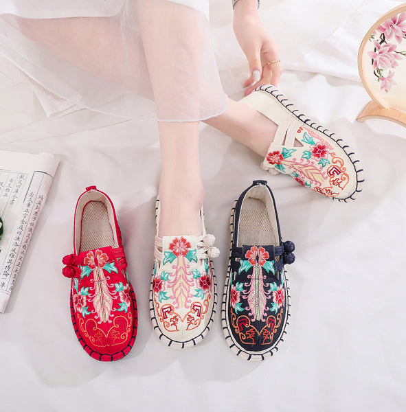 Tibetan Floral Embroidered style Flat Shoes