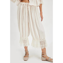 Load image into Gallery viewer, Combhasaki Women&#39;s Y2K Loose Fit Bloomers Cropped Pants Drawstring High Waist Floral Lace Patchwork Calf-Length Lantern Trousers