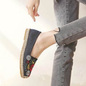 Spring New Straw Linen Shoes Ethnic Style Embroidery Flower Women's Single Shoes Breathable and Sweat-absorbing Flat Bottom Shoes