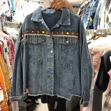Load image into Gallery viewer, National Wind Embroidery  Old Water-washing and Denim Jacket.