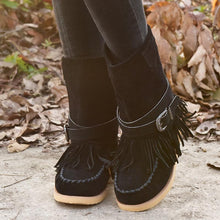 Load image into Gallery viewer, Tassel Flat Sole Large Buckle Hand Sewn National Style Cotton Boots