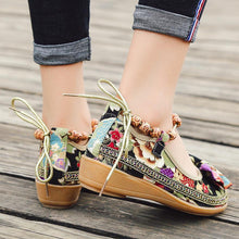 Load image into Gallery viewer, Beaded Ethnic Style Retro Bandage Embroidered Cloth Shoes