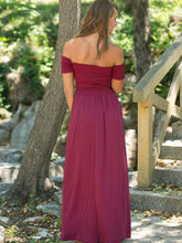 Load image into Gallery viewer, A European lady with a strapless gown