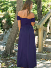 Load image into Gallery viewer, A European lady with a strapless gown