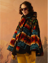 Load image into Gallery viewer, Long sleeve hooded coat printed woolen coat