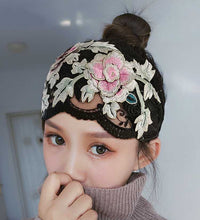 Load image into Gallery viewer, Ethnic style embroidered hairband women&#39;s casual headband vintage wide-brimmed hair bundle pressed hairpin headgear spring and summer