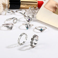 Load image into Gallery viewer, Vintage crystal hollow carved V-shaped flowers 10 sets of 10 sets of rings ring sets of jewelry
