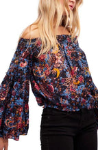 Load image into Gallery viewer, Spring Off-The-Shoulder Trumpet Sleeves Printed Tops