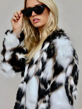 Load image into Gallery viewer, Autumn Winter New Short Imitation Fox Fur Coat