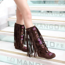 Load image into Gallery viewer, Spring and Autumn Women s Boots New Fashion Ethnic Fashion Casual Fringed Boots with flat-bottomed boots