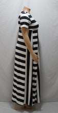 Load image into Gallery viewer, Hot Selling WOMEN&#39;S Dress Loose-Fit Crew Neck Horizontal And Vertical Stripes Large Size Dress