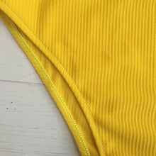 Load image into Gallery viewer, Colorblock Stitching Sexy Strapless One Piece Swimsuit