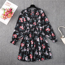Load image into Gallery viewer, Black background small collar fashion leisure high waist A-line skirt temperament autumn and winter dress women&#39;s long sleeves