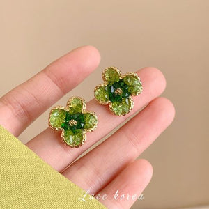 Floral earrings design sense high-end stud earrings fresh green earrings women