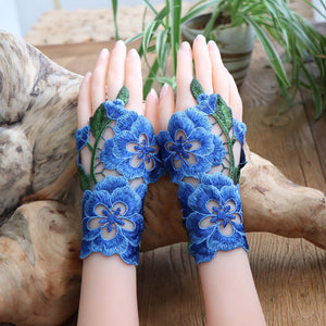 National style hollow embroidery gloves