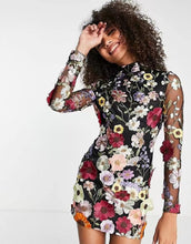 Load image into Gallery viewer, Three-dimensional flowers wrap hip sexy dress