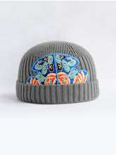 Load image into Gallery viewer, Ethnic style embroidered dome melon skin hat women&#39;s elastic good light soft knit hat autumn and winter warm beanie