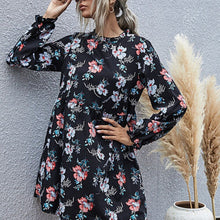 Load image into Gallery viewer, Black background small collar fashion leisure high waist A-line skirt temperament autumn and winter dress women&#39;s long sleeves
