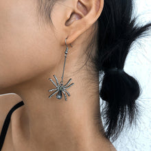 Load image into Gallery viewer, New spider earrings Halloween exaggerated Diablo European and American Earrings personality funny design sense Earrings