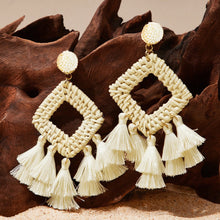 Load image into Gallery viewer, New vintage rattan tassel earrings earrings Bohemian handmade raffia earrings