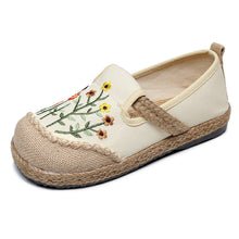 Load image into Gallery viewer, New Spring/autumn National Style Women&#39;s Shoes Small Daisy Cloth Shoes Embroidery Big Head Han Clothing Shoes