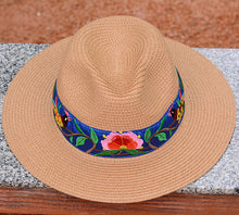 Load image into Gallery viewer, National style Embroidered Hat Straw Hat Sun-proof Visor Big Brim Summer Days Ladies National hat