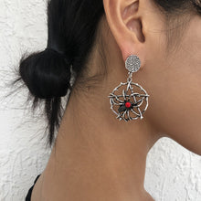 Load image into Gallery viewer, New spider earrings Halloween exaggerated Diablo European and American Earrings personality funny design sense Earrings