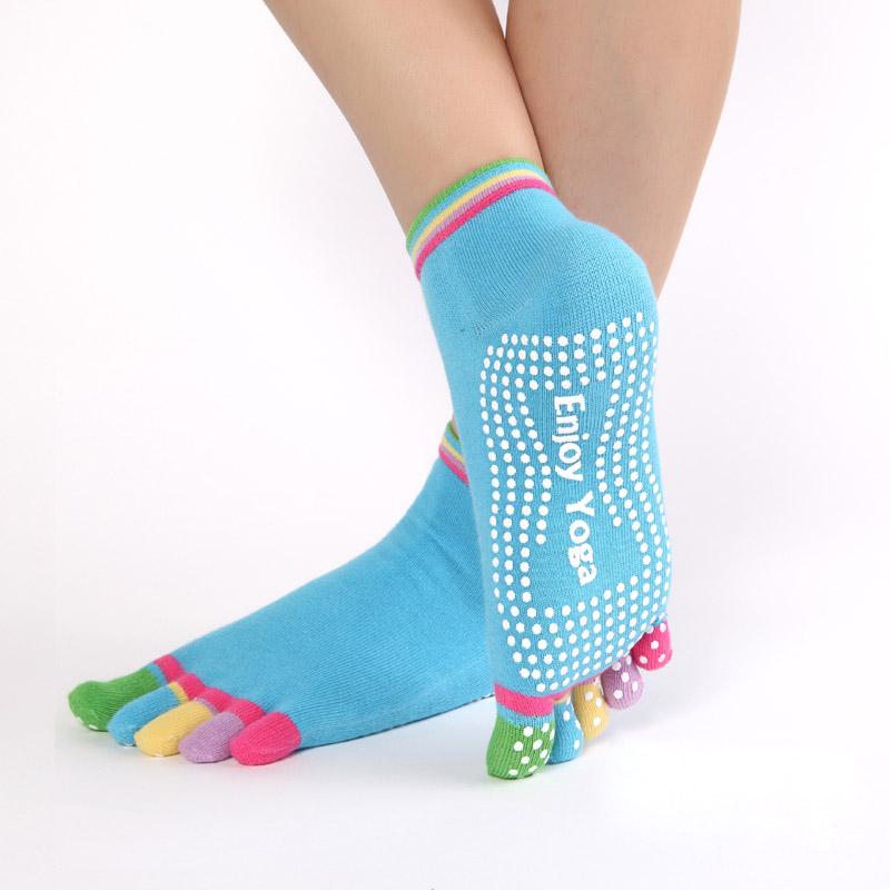 Women Sports Colorful Yoga Socks Hot Fitness And Pilates Cotton Socks Rainbow Workout Anti Slip Toe Socks Breathable Purple