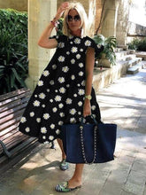Load image into Gallery viewer, New Style Daisy Flower Printed Short Sleeve Big Swing Dress